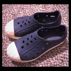 Boys croc sneakers